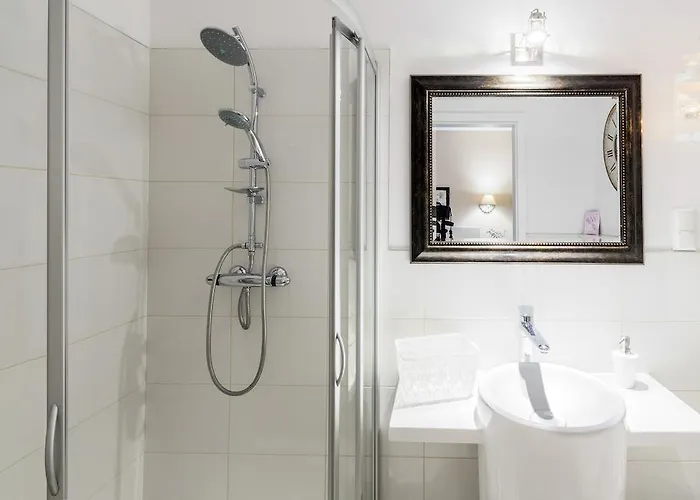 Apart Otel Aurora 3*